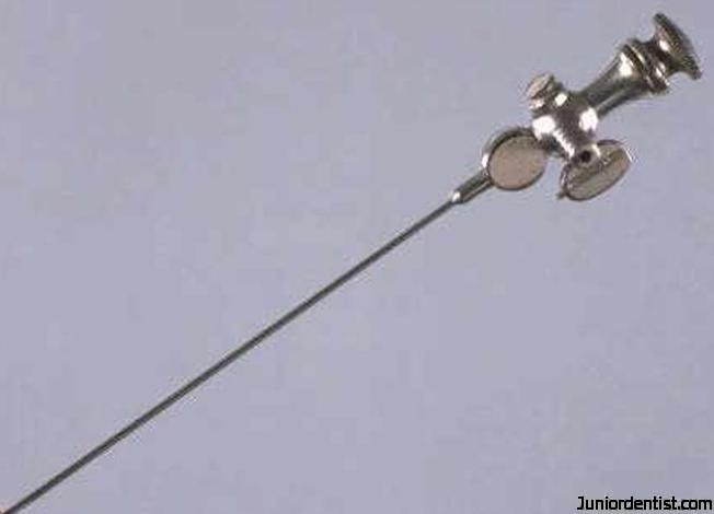 Lumbar Puncture needle | JuniorDentist.com